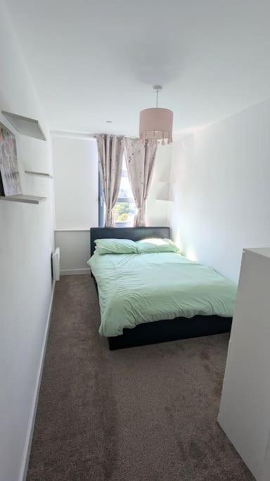 3 Bed Flat With A View Appartamento *